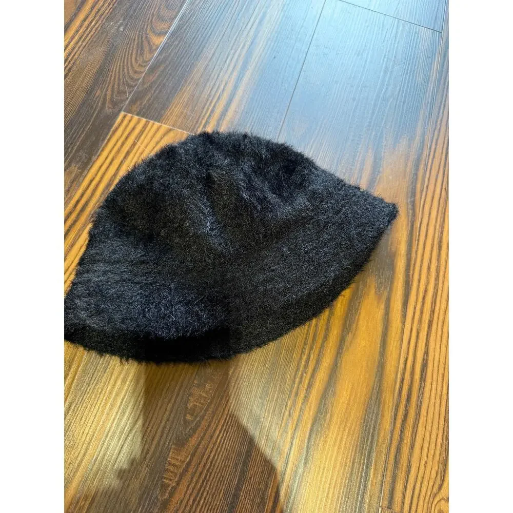 Urban Outfitters euc black